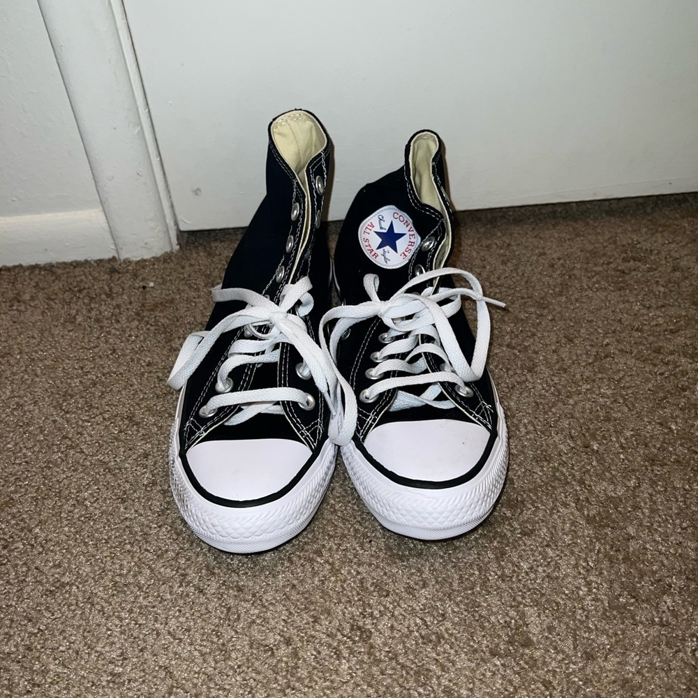 Black converse